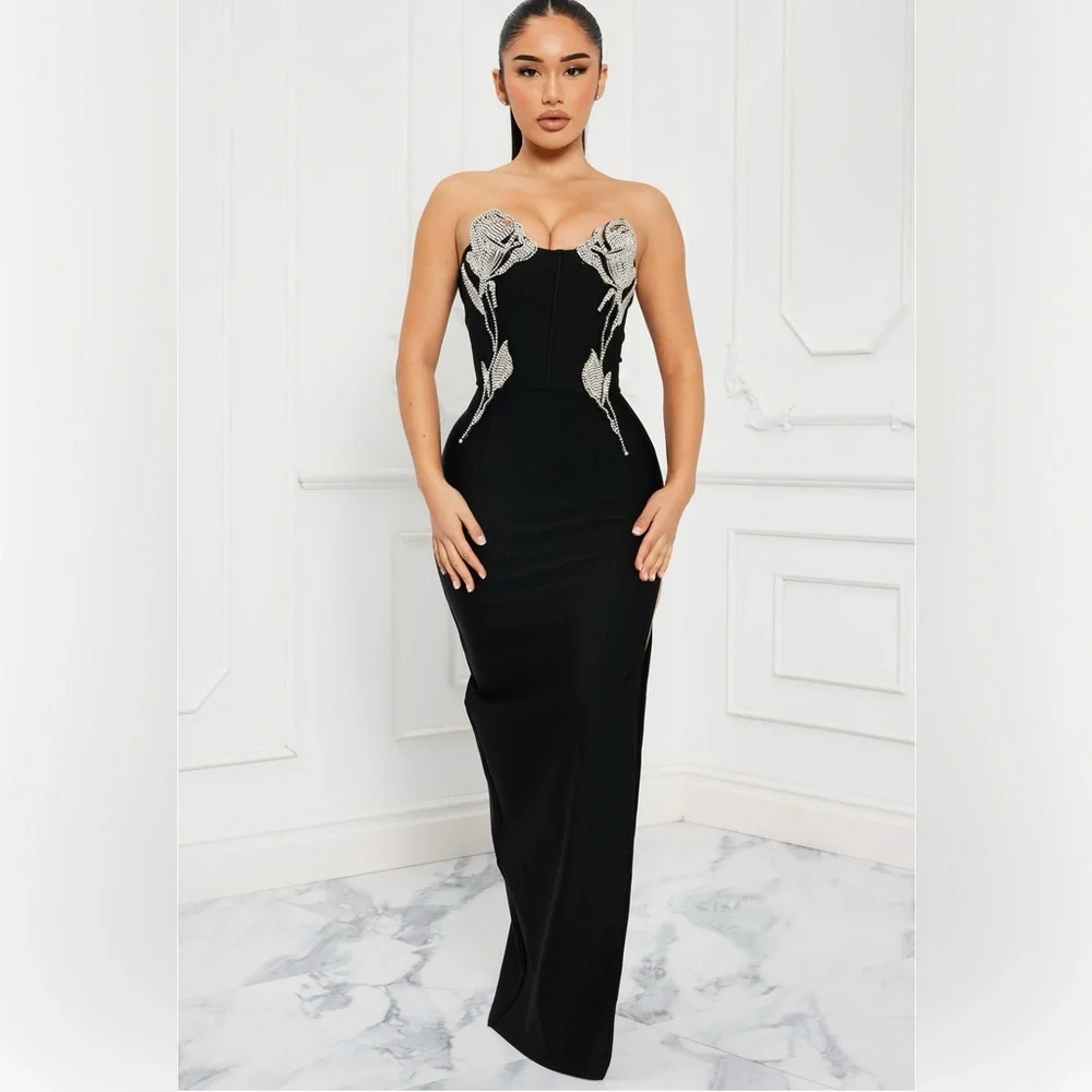 Maxi black dress with rhinestones - Picture 1 of 4